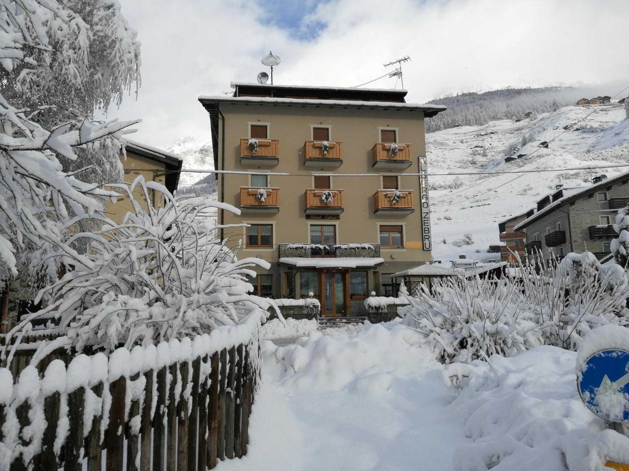 Hotel Zebru Valfurva Luaran gambar